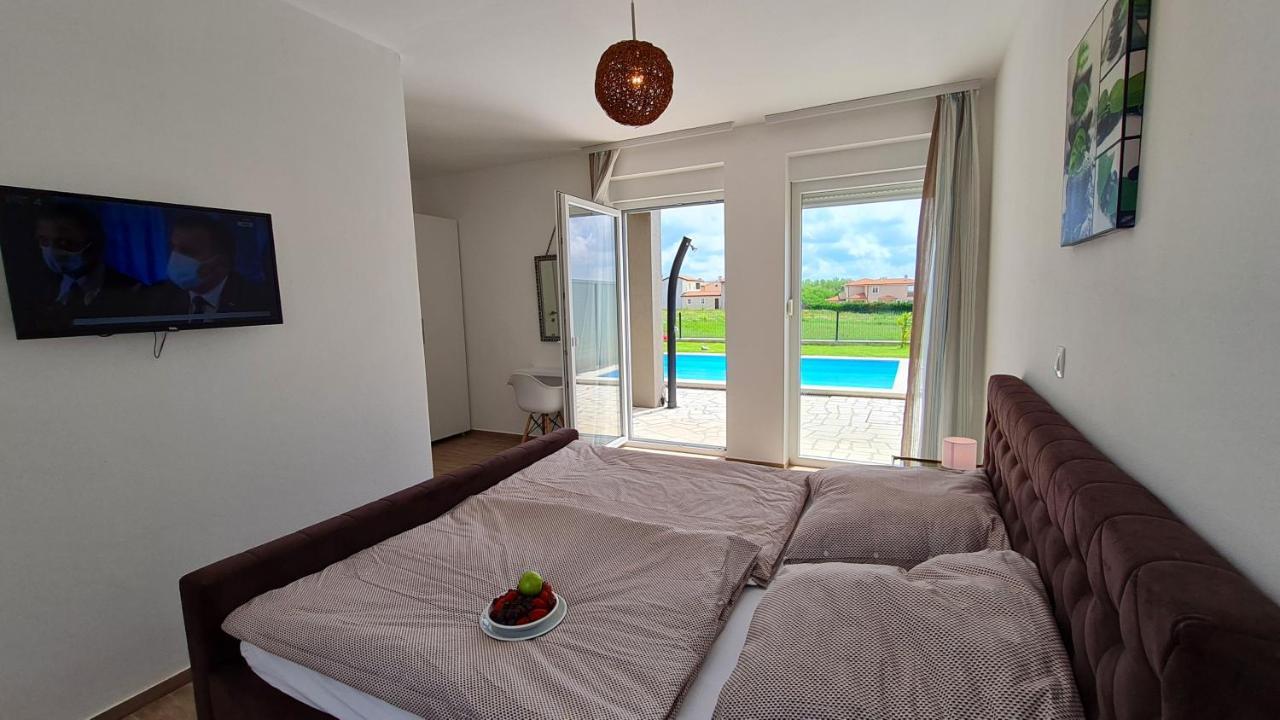 Villa Robert Kaštelir