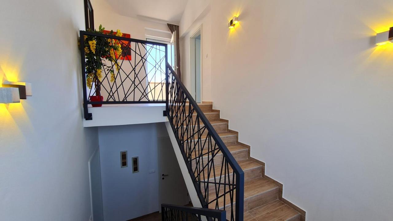 Villa Robert Kaštelir